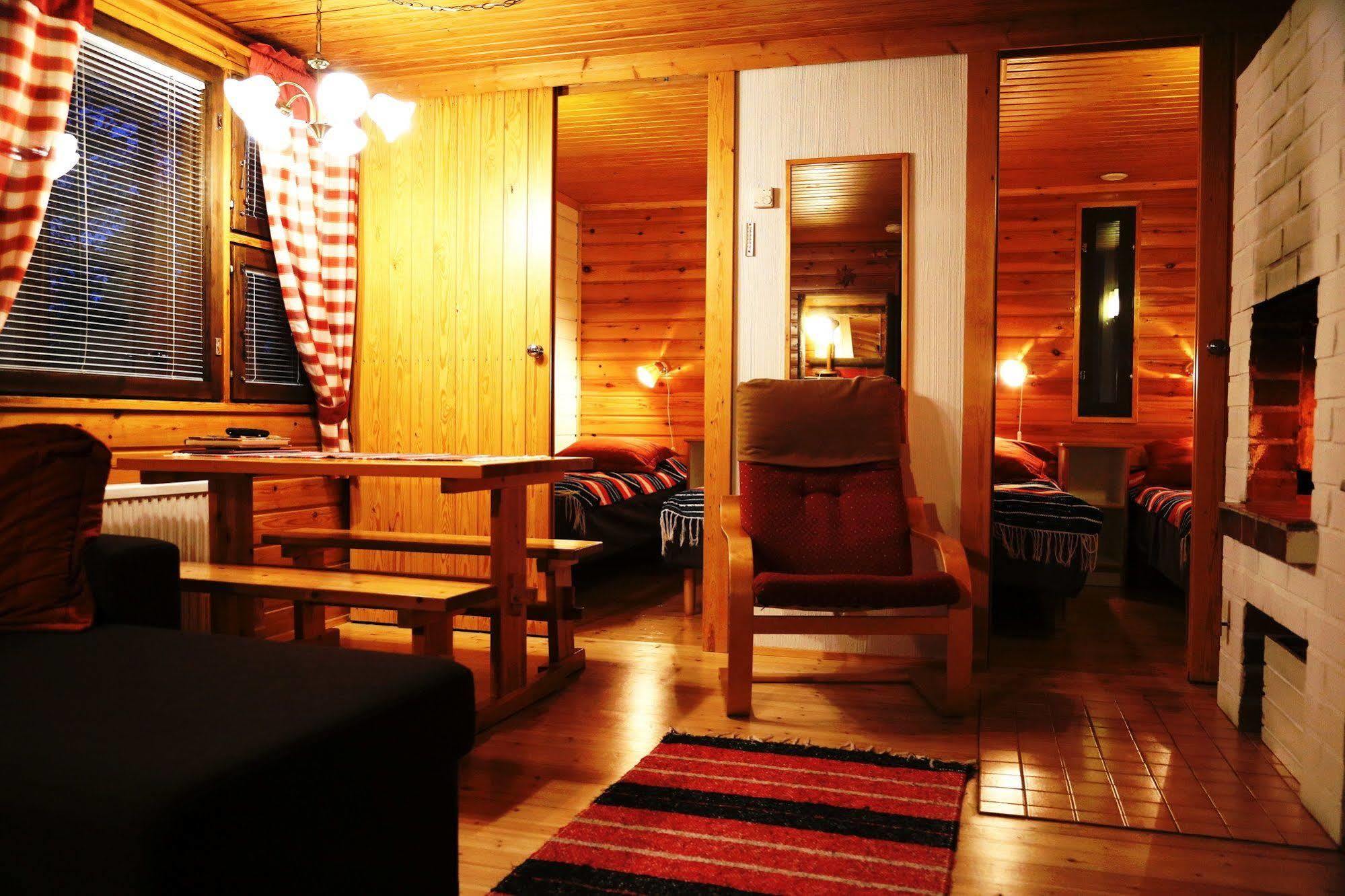 Villa Seita Moekki, Aekaeslompolo Extérieur photo